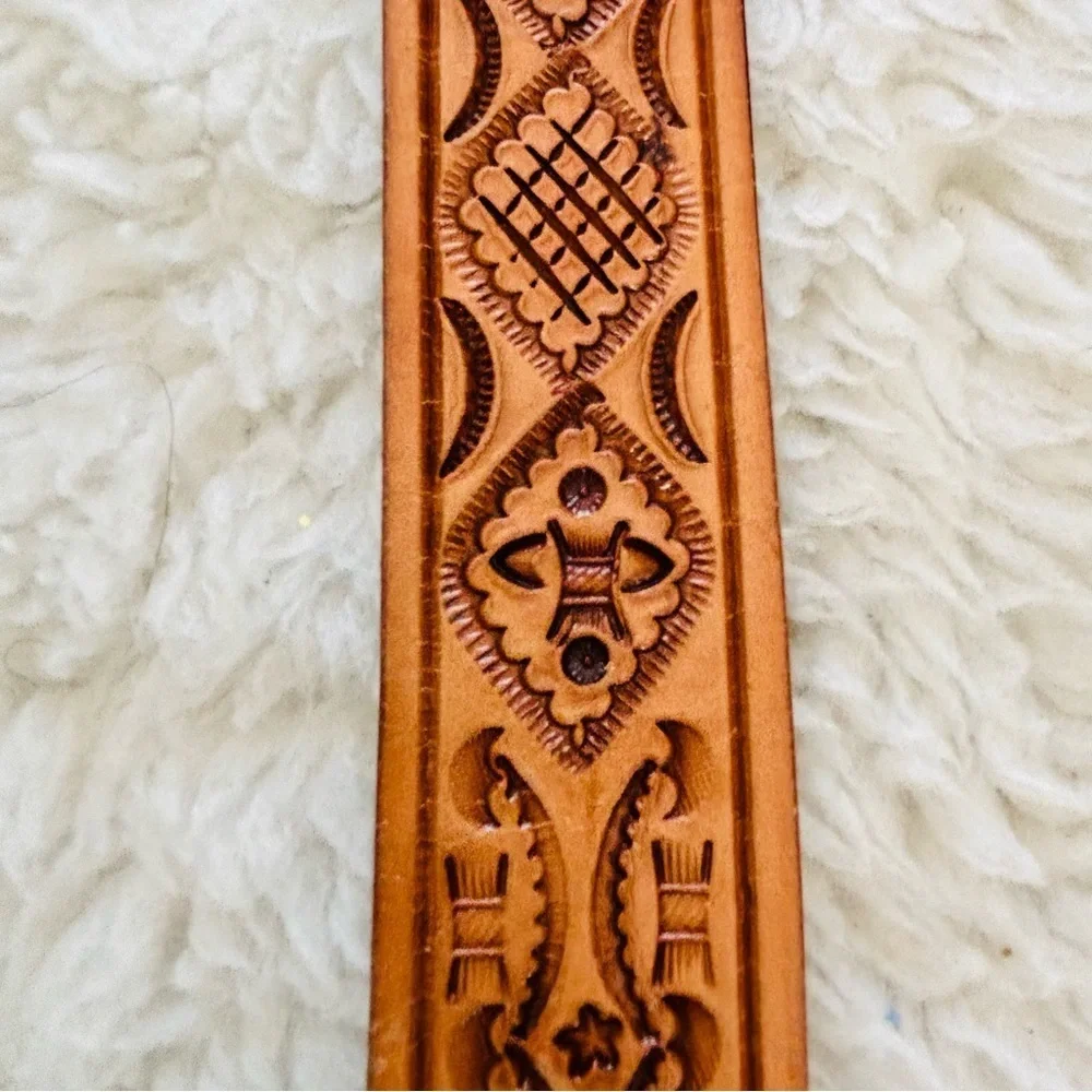 Vintage Embossed Leather Belt with Silver Buckle size 42